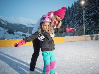 Eislaufen / Eisstockschießen